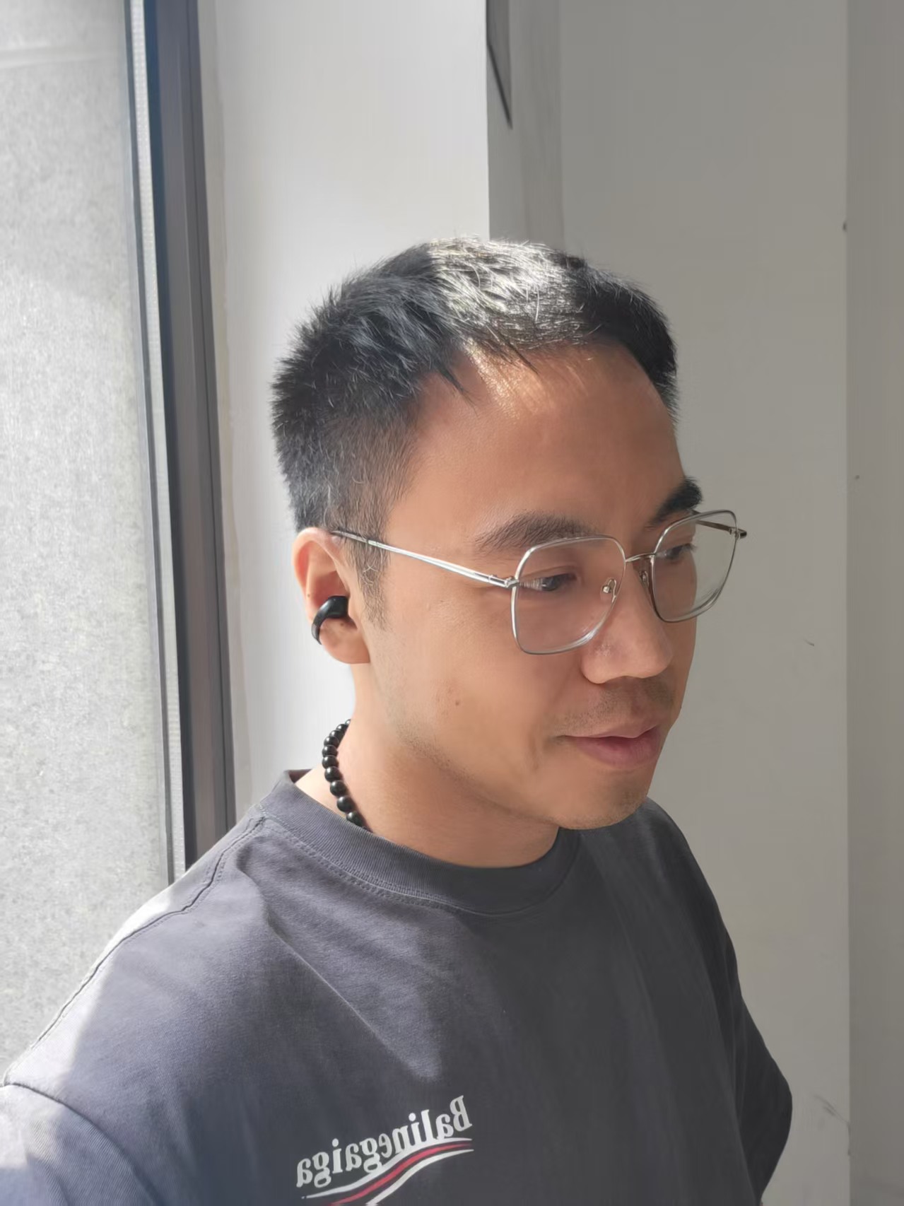 关镜洋个人形象照片
